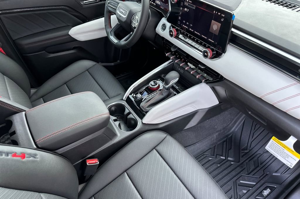 New 2026 GMC Canyon AT4X w/ AT4X AEV Edition AWD/4WD image 13