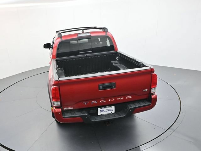 Used 2017 Toyota Tacoma TRD Off-Road AWD/4WD image 43
