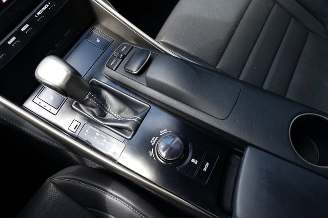 Used 2014 Lexus IS 250 w/ F-Sport Package RWD image 34