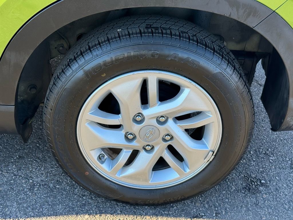 Used 2024 Hyundai Venue SE image 9