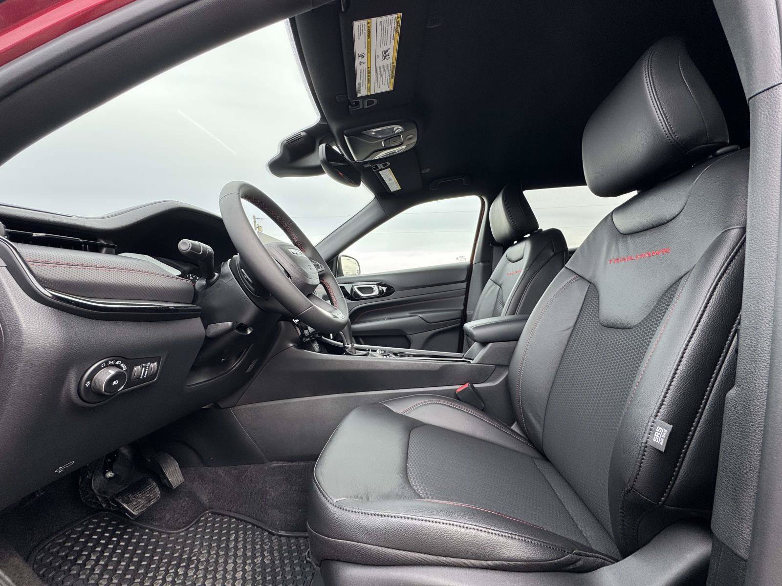 New 2026 Jeep Compass Trailhawk AWD/4WD image 19