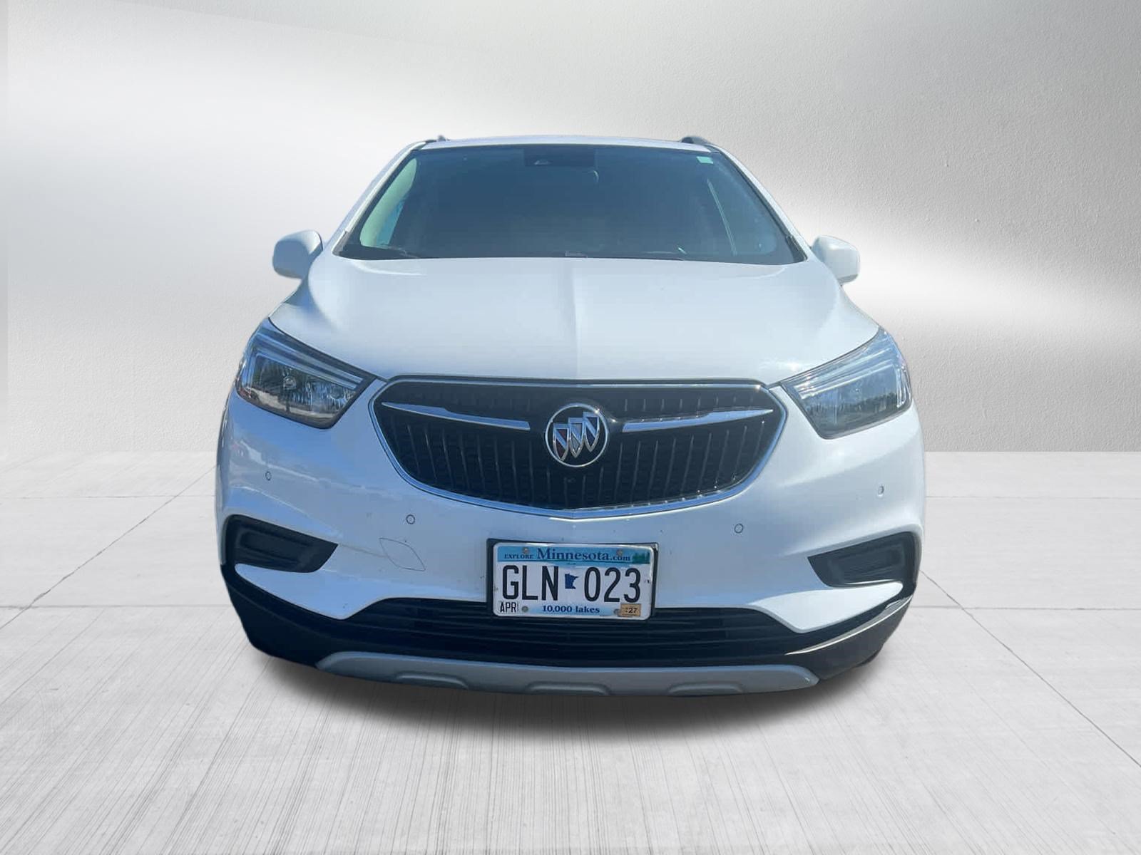 Used 2021 Buick Encore Preferred w/ Safety Package II AWD/4WD image 2