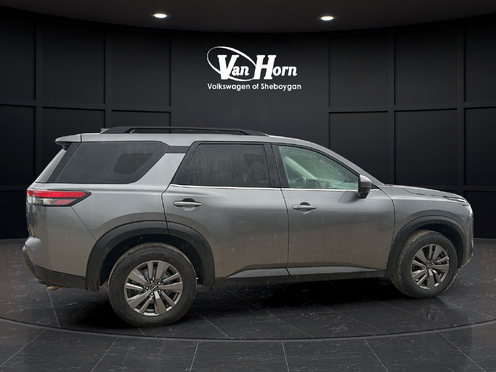 Used 2025 Nissan Pathfinder SV AWD/4WD image 8