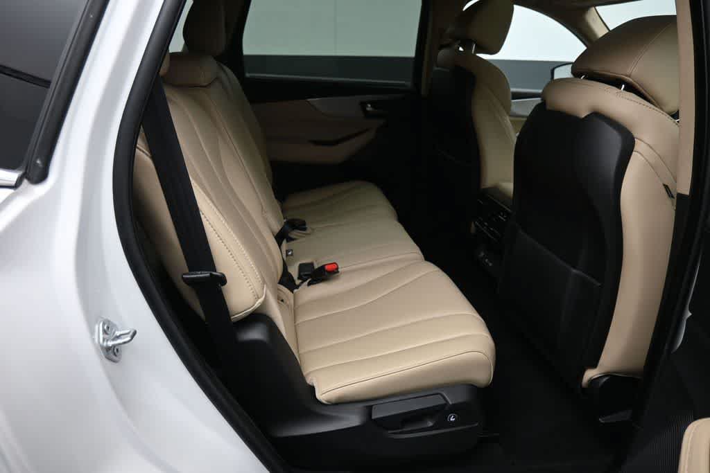 Certified 2024 Acura MDX w/ Technology Package AWD/4WD image 26