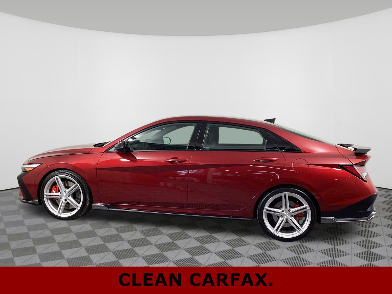 Used 2024 Hyundai Elantra N image 9