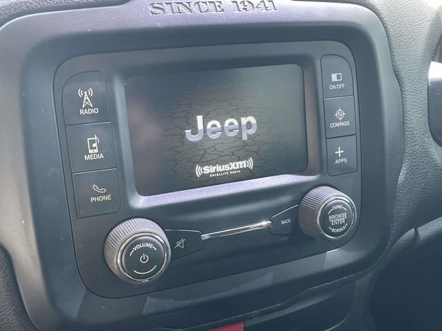 Used 2017 Jeep Renegade Trailhawk image 24