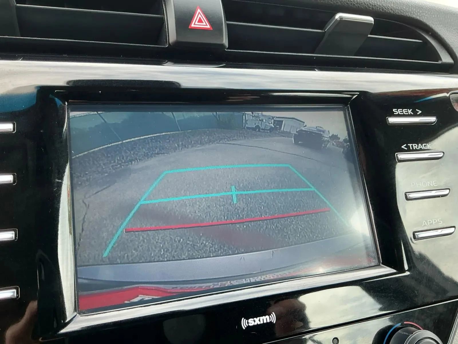 Used 2020 Toyota Camry LE w/ Carpet Mat Package image 29