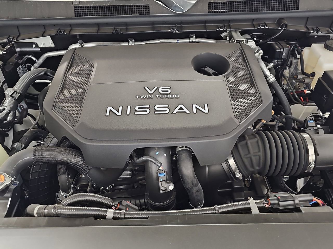 New 2025 Nissan Armada SV image 30