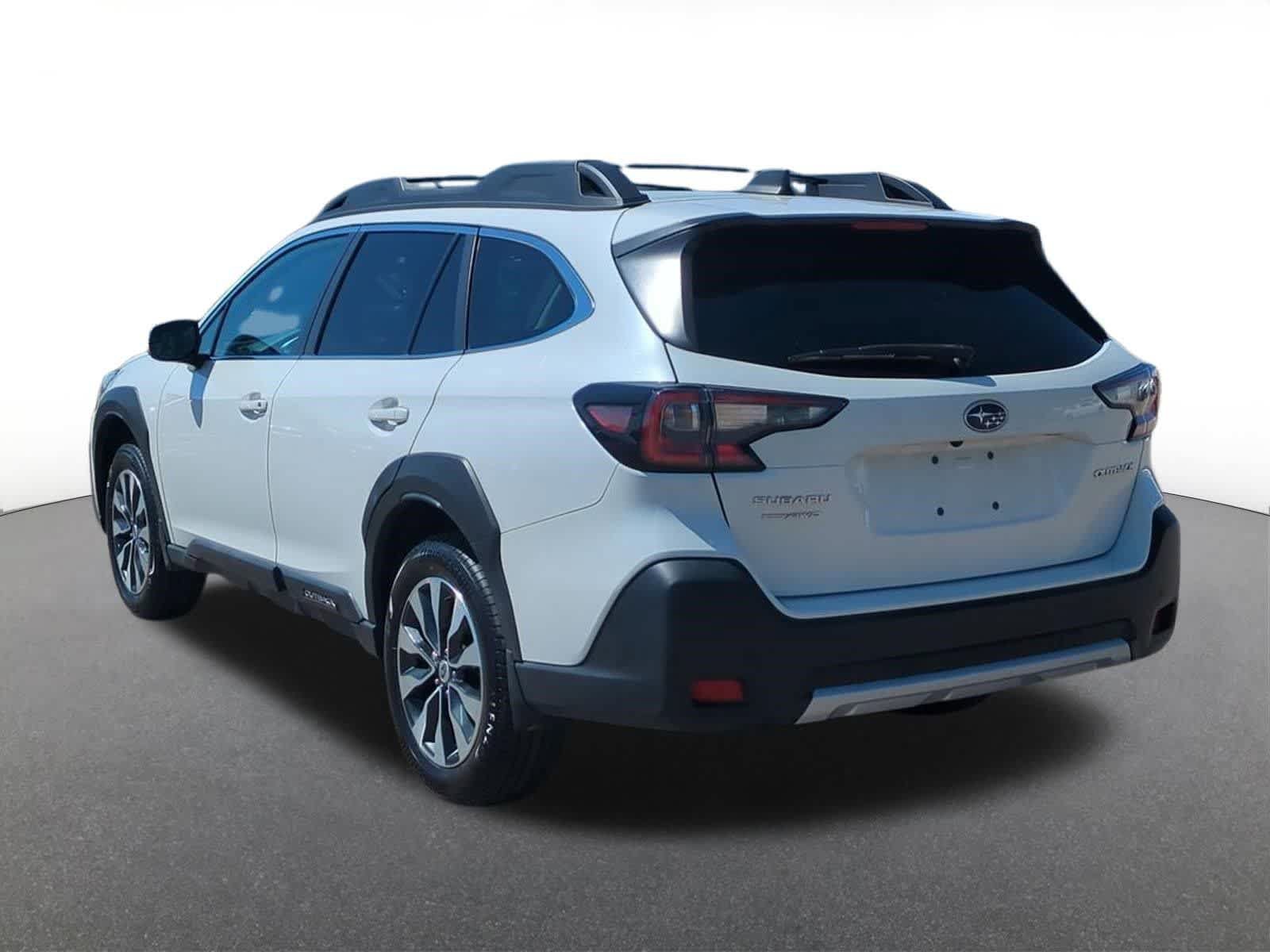 Used 2023 Subaru Outback Limited AWD/4WD image 4