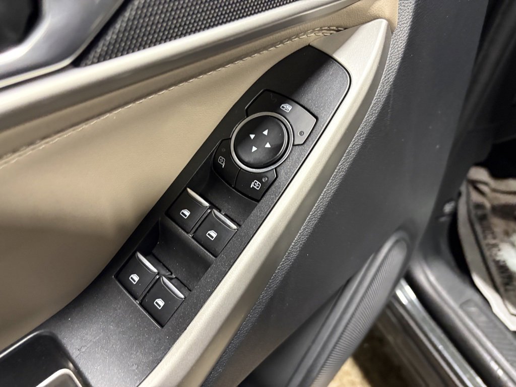 Used 2023 Ford Explorer XLT w/ Equipment Group 202A image 22