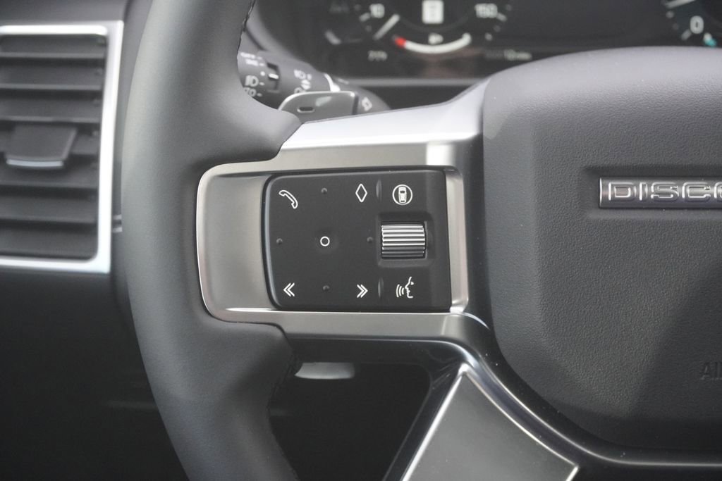 New 2026 Land Rover Discovery Limited Edition image 12