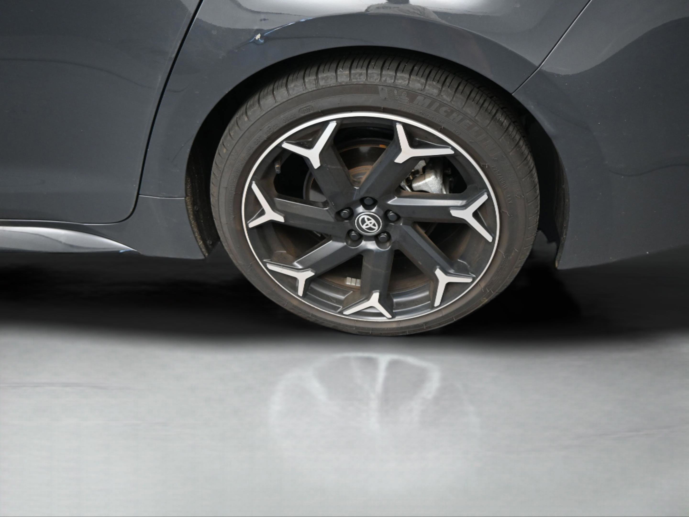 Used 2025 Toyota Corolla FX w/ Convenience Package image 37