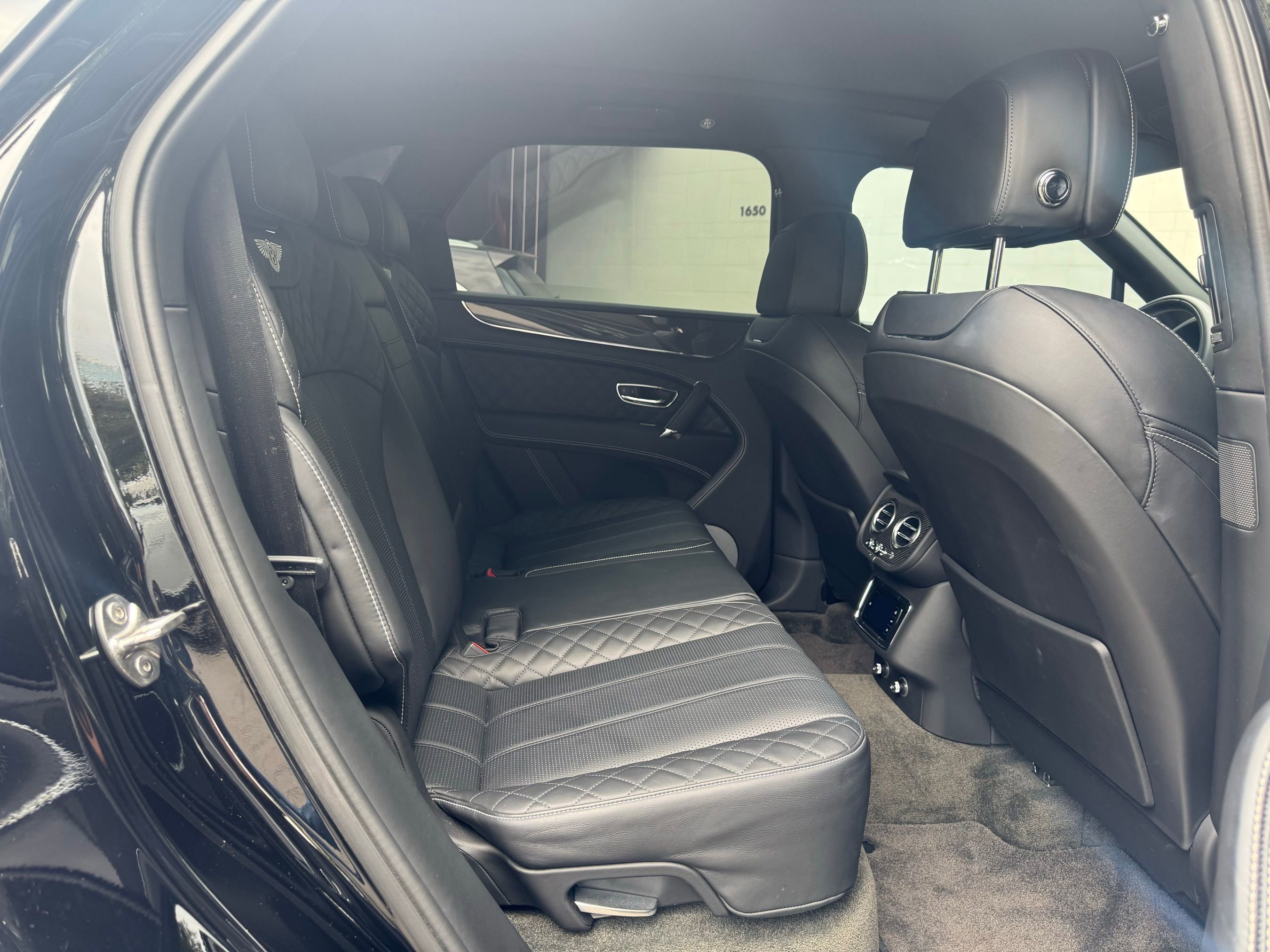 Used 2020 Bentley Bentayga AWD/4WD image 8
