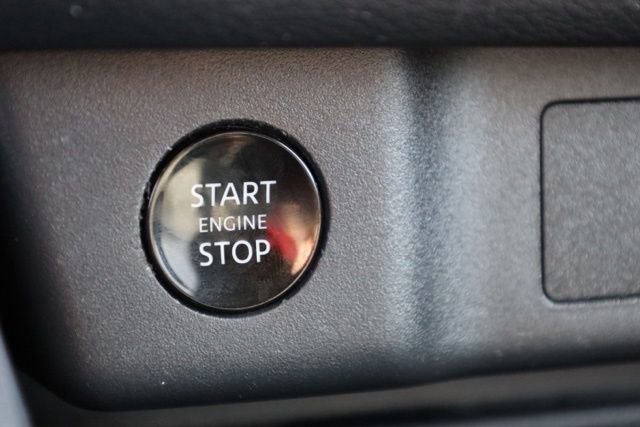 Used 2024 Nissan Rogue SV image 28