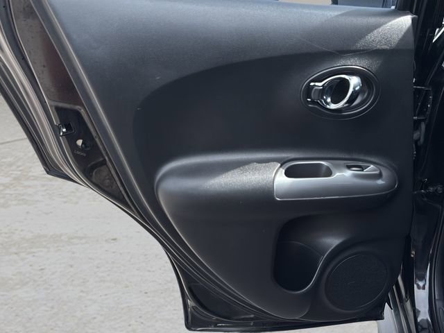 Used 2016 Nissan Juke S FWD image 17