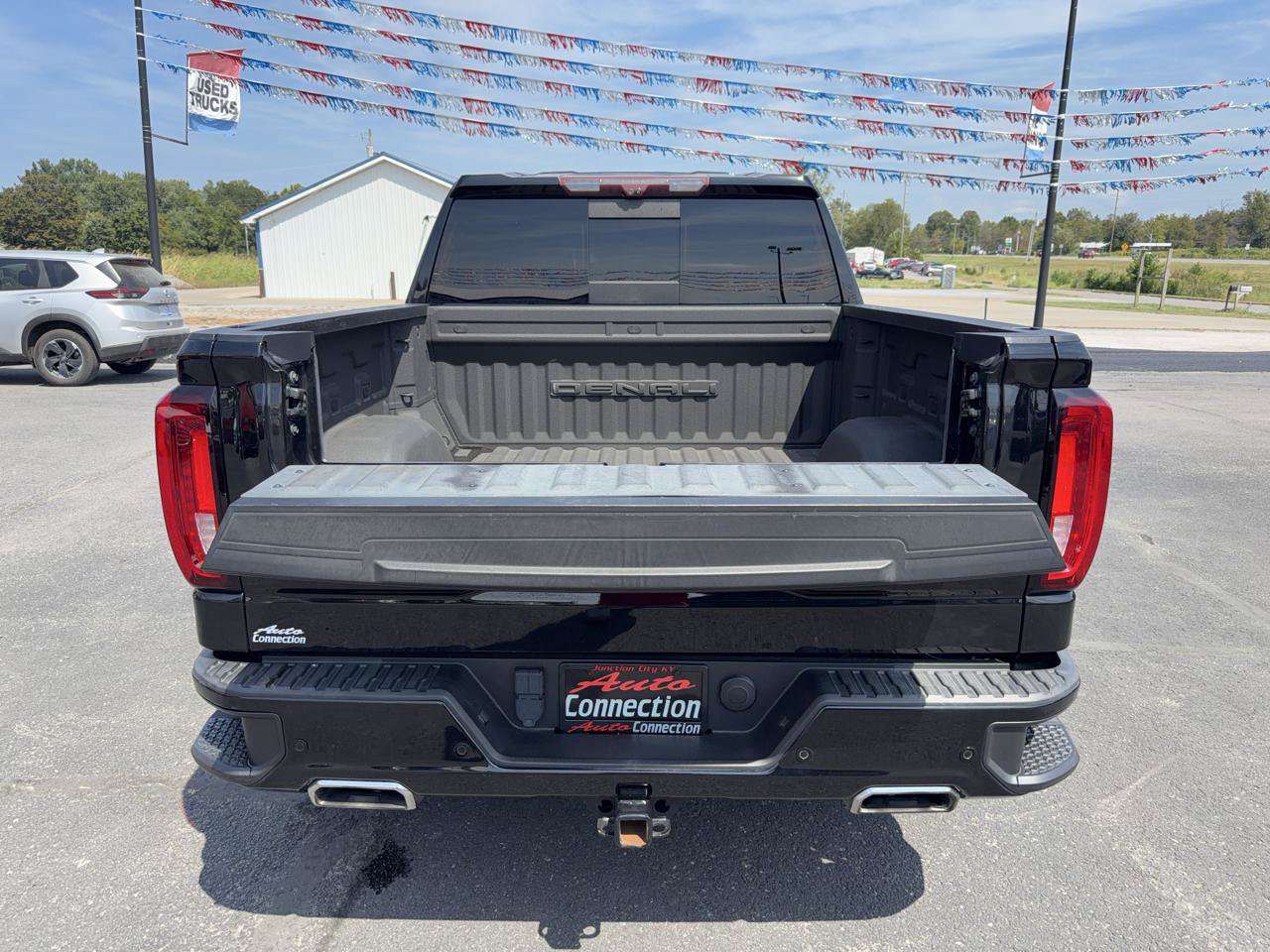 Used 2020 GMC Sierra 1500 Denali w/ Denali Ultimate Package AWD/4WD image 6