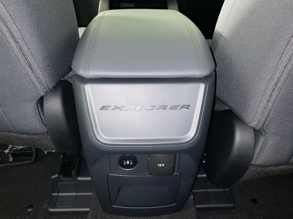 New 2026 Ford Explorer Active RWD image 18
