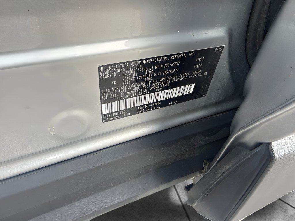 Used 2023 Toyota RAV4 LE AWD/4WD image 29