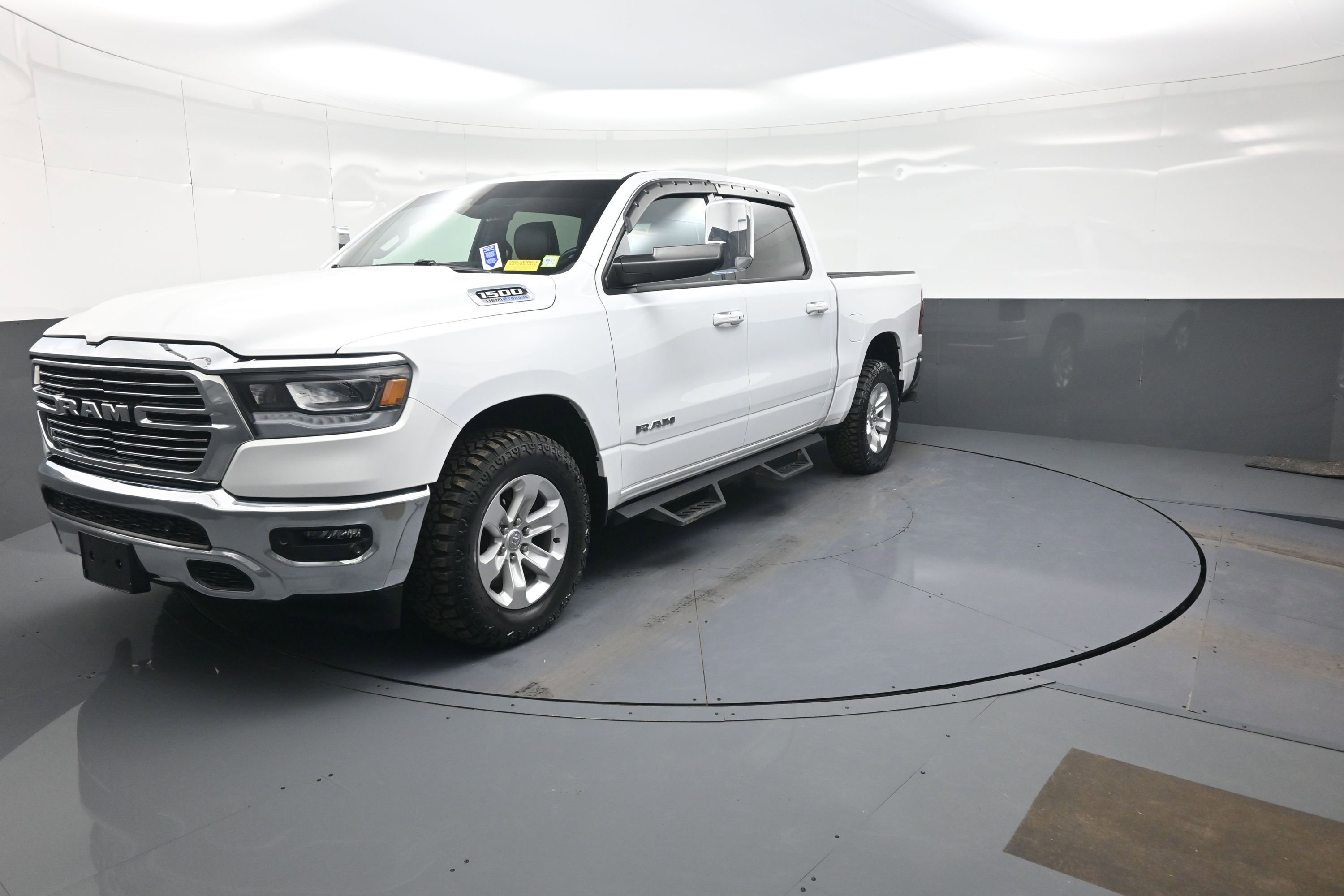 Used 2023 RAM 1500 Laramie image 7