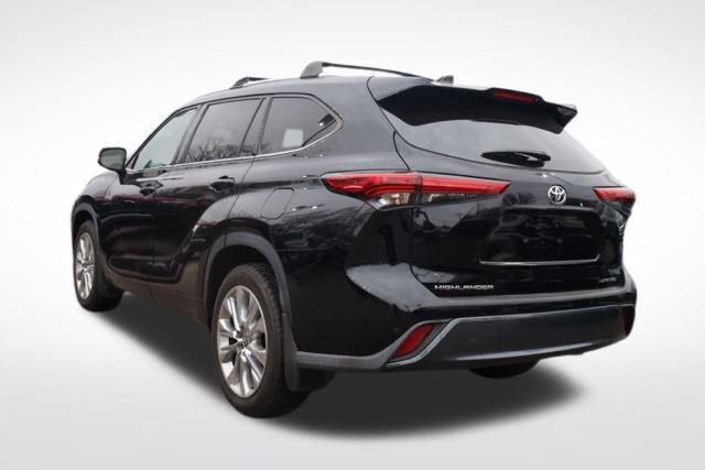 Used 2022 Toyota Highlander Limited image 10