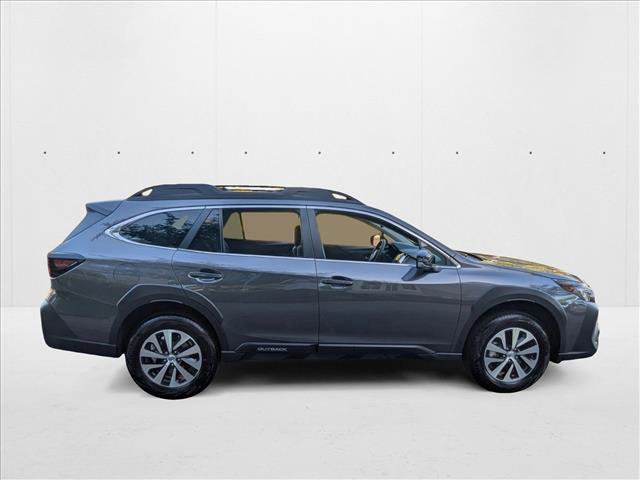 Certified 2025 Subaru Outback Premium image 4