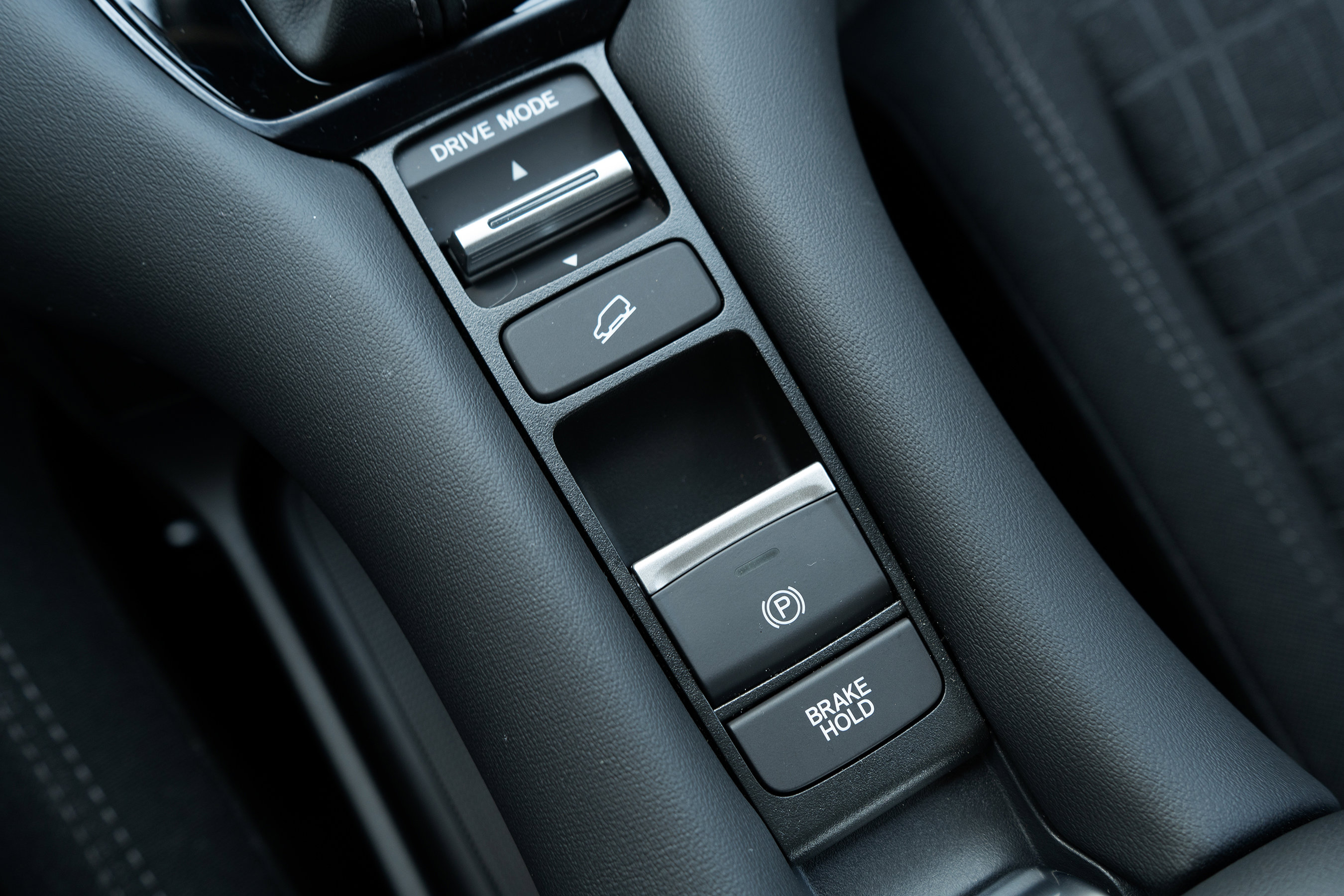 Certified 2026 Honda HR-V LX image 27