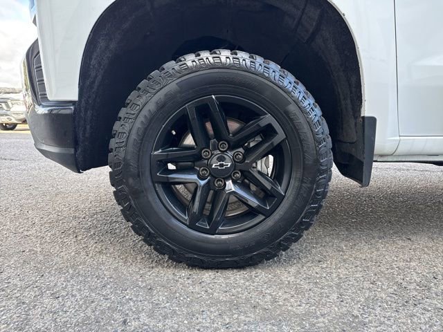 Used 2021 Chevrolet Silverado 1500 LT Trail Boss w/ Convenience Package II image 17