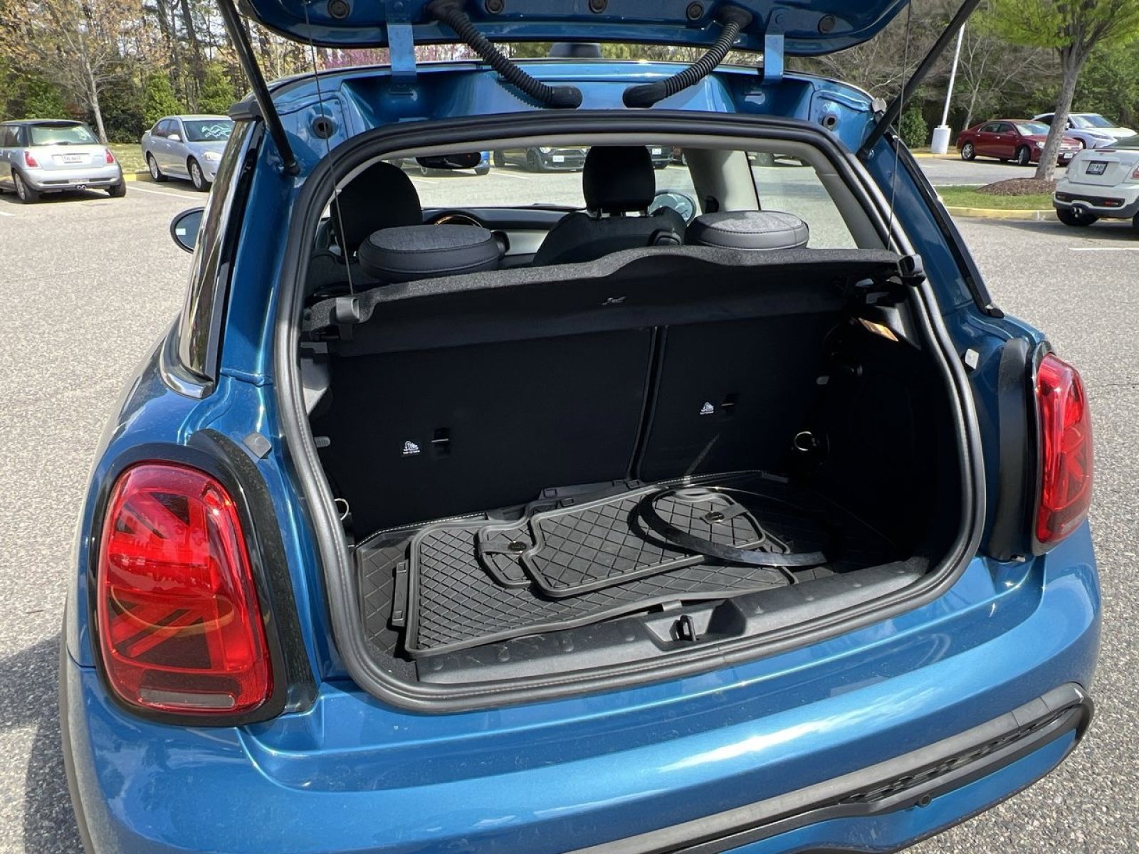 Used 2024 MINI Cooper S image 23