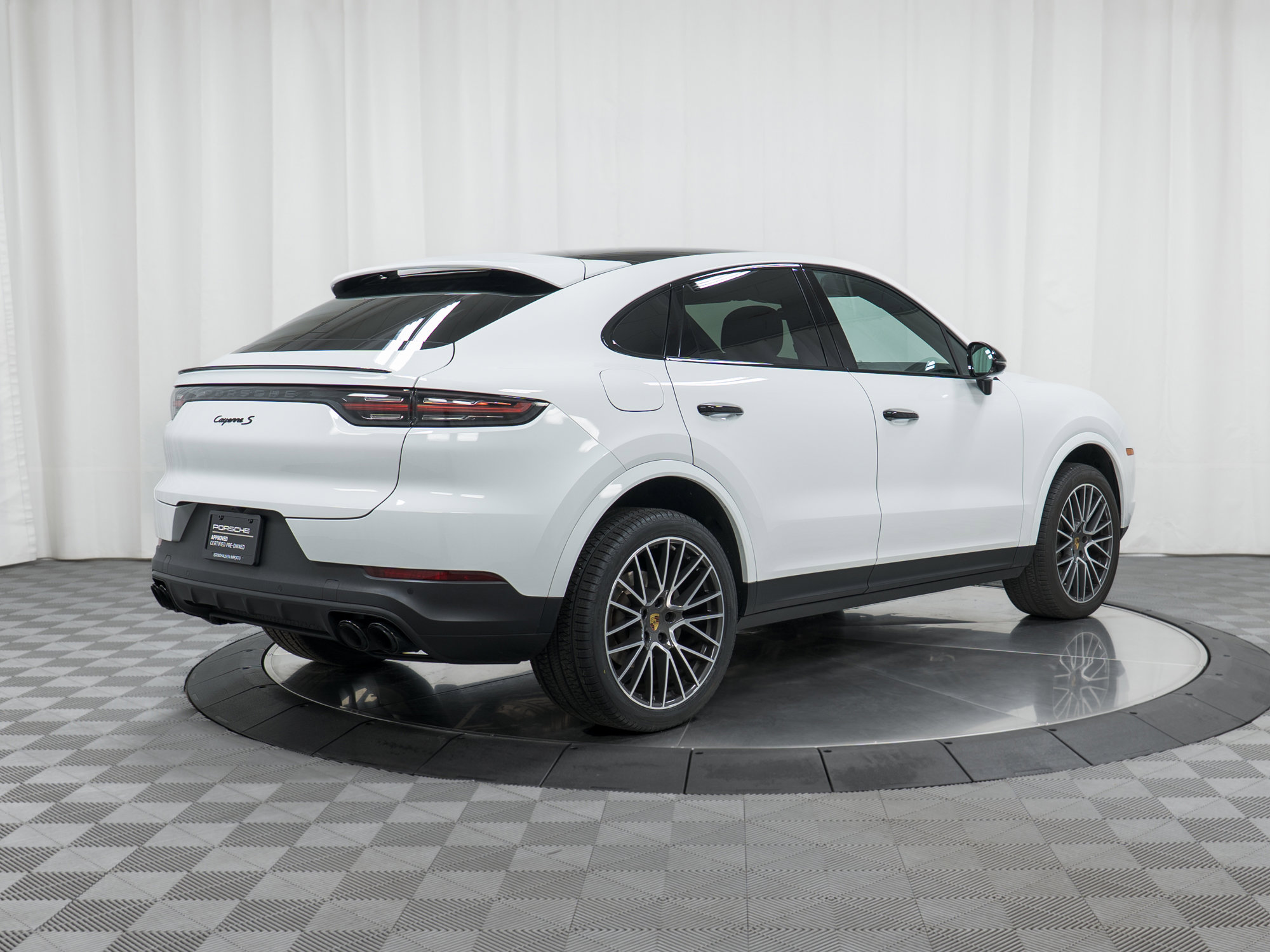 Certified 2020 Porsche Cayenne S image 7