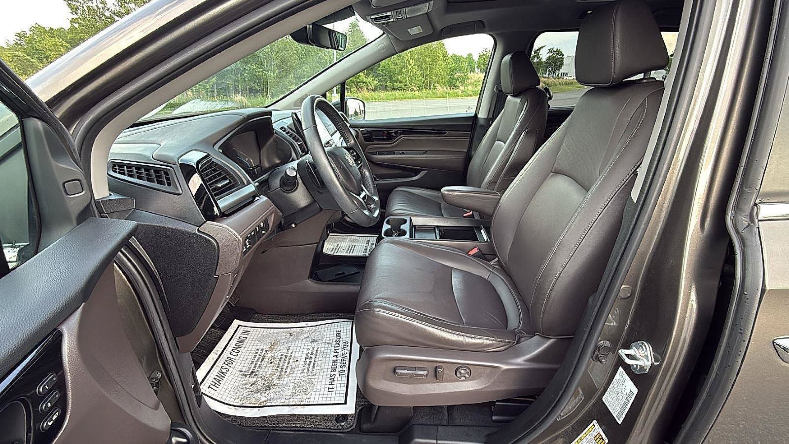 Used 2023 Honda Odyssey Touring image 23