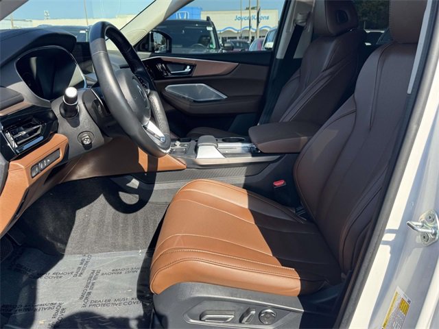 Used 2024 Acura MDX SH-AWD w/ Technology Package image 12