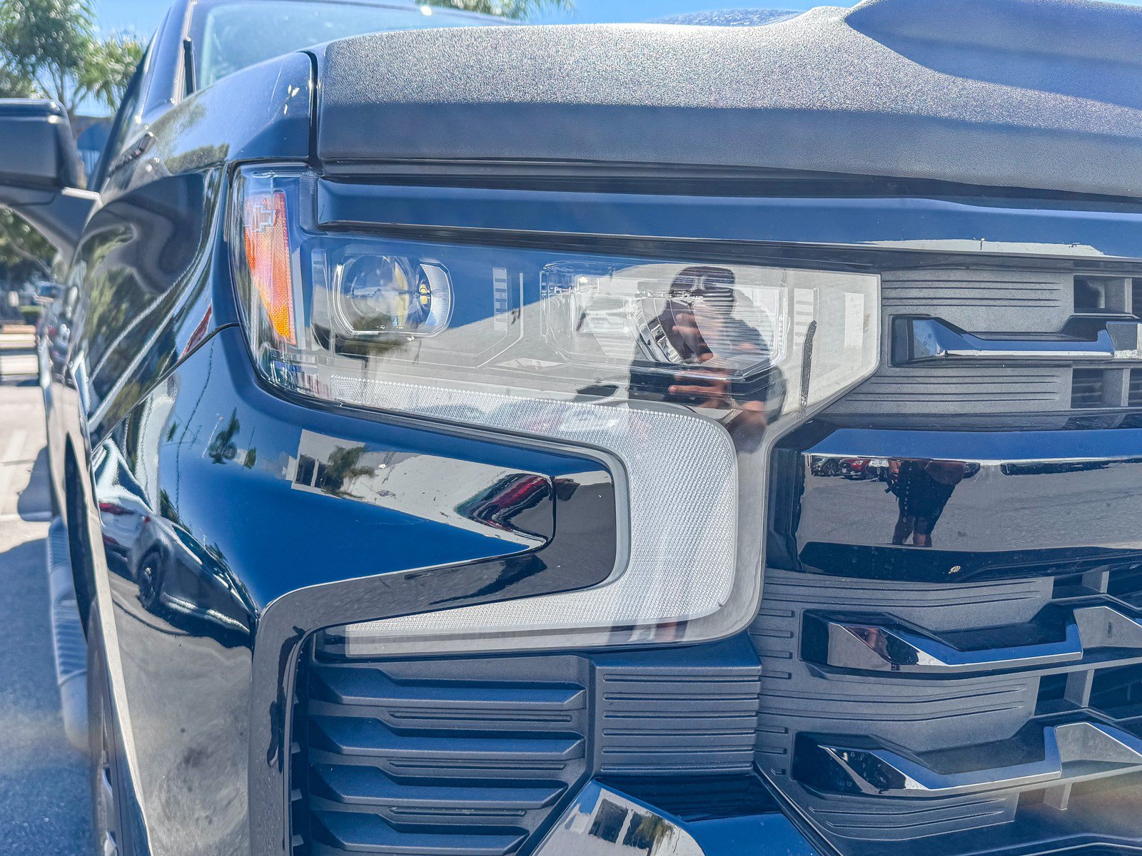 Used 2023 Chevrolet Silverado 1500 RST w/ Rally Edition AWD/4WD image 5