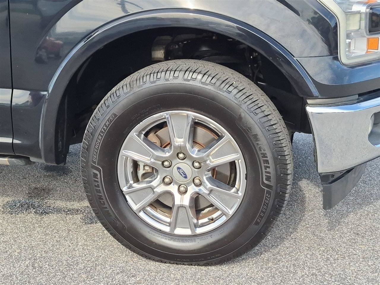 Used 2017 Ford F150 Lariat w/ Equipment Group 502A Luxury AWD/4WD image 10