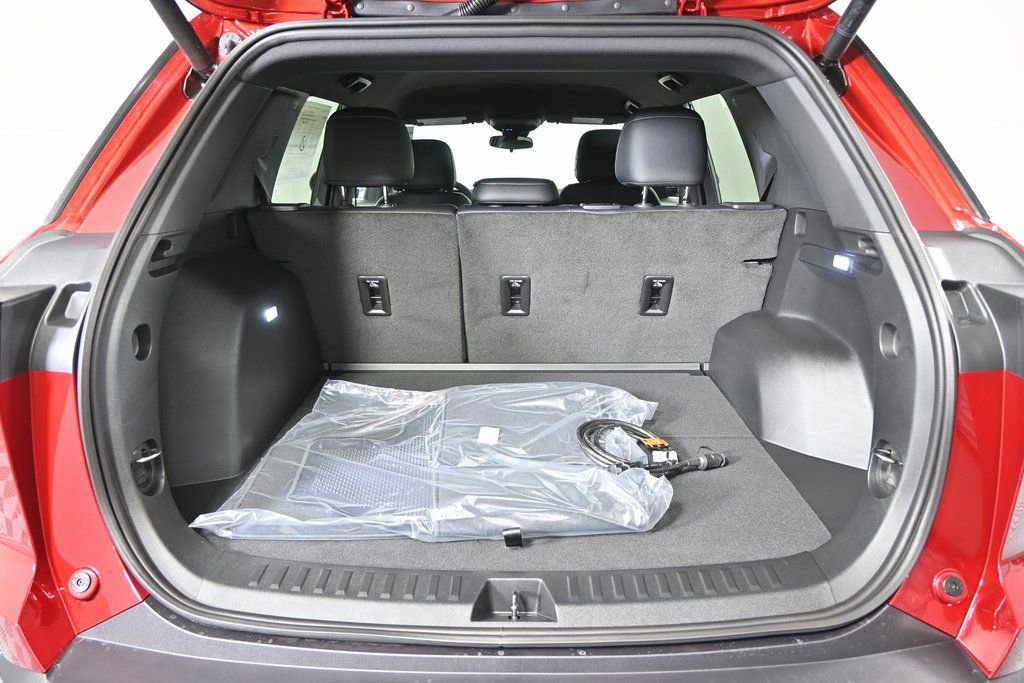 New 2026 Chevrolet Equinox LT w/ Convenience Package II image 16