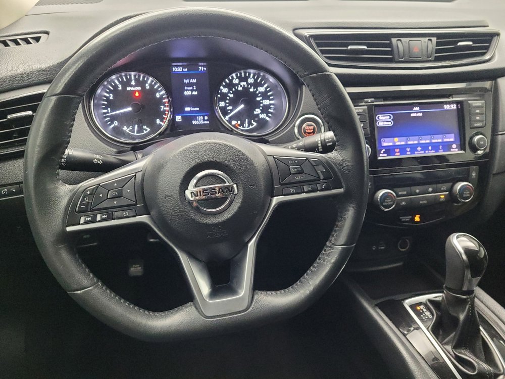 Used 2018 Nissan Rogue SV image 22