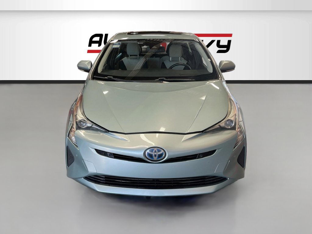 Used 2017 Toyota Prius Four FWD image 2