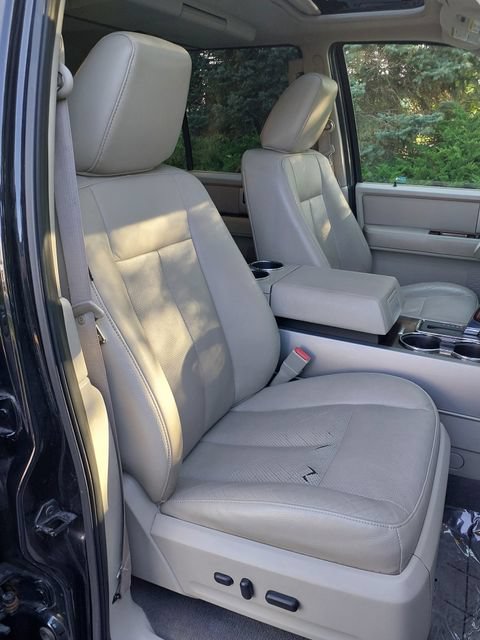 Used 2010 Ford Expedition Limited AWD/4WD image 19