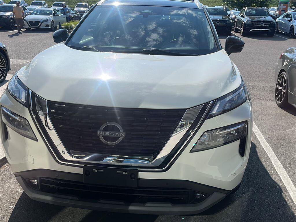 Used 2021 Nissan Rogue SL w/ Premium Package FWD image 7