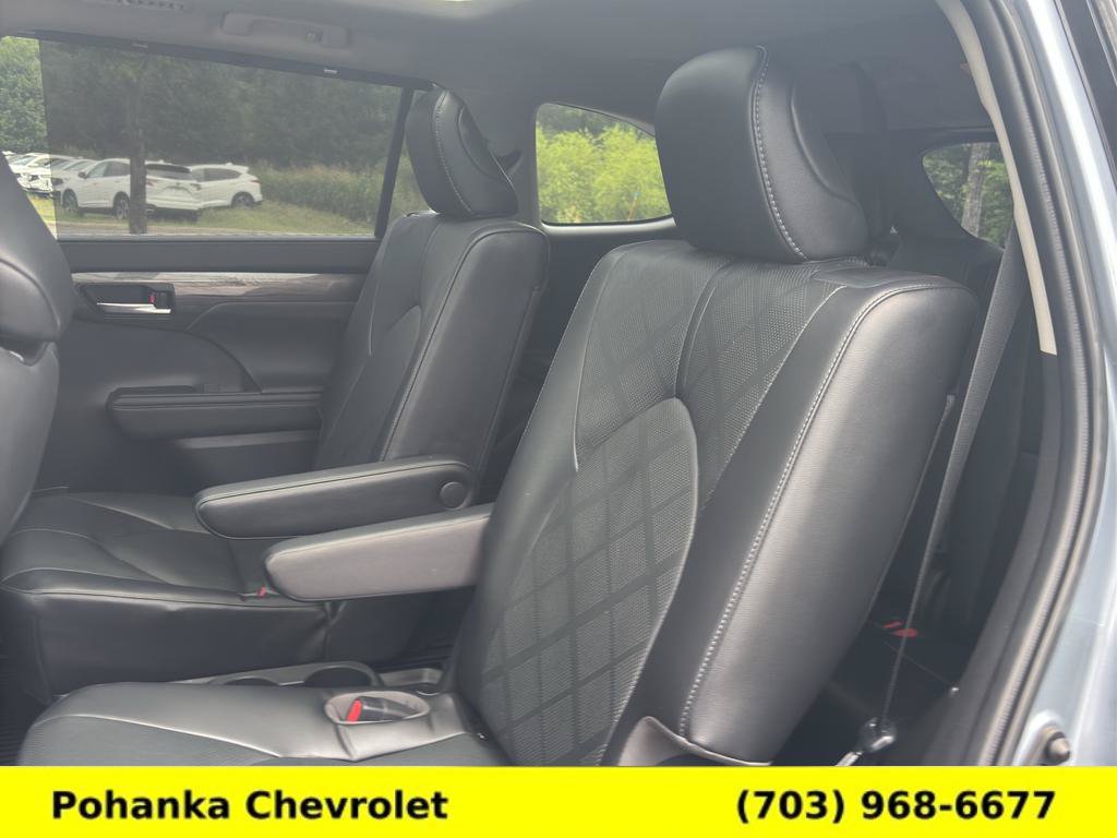Used 2023 Toyota Highlander Platinum AWD/4WD image 24