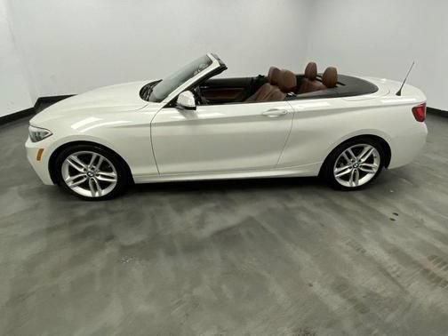 Used 2016 BMW 228i xDrive Convertible w/ M Sport Package AWD/4WD image 4