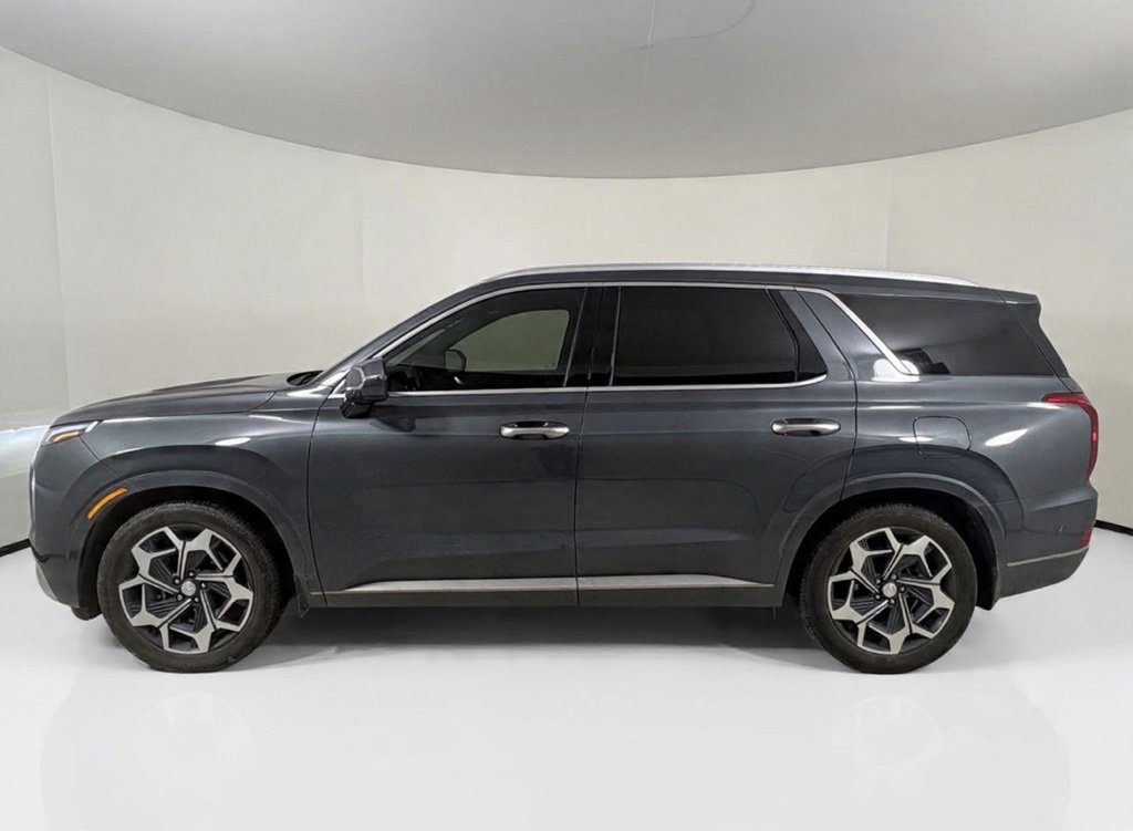 Used 2022 Hyundai Palisade Calligraphy image 2