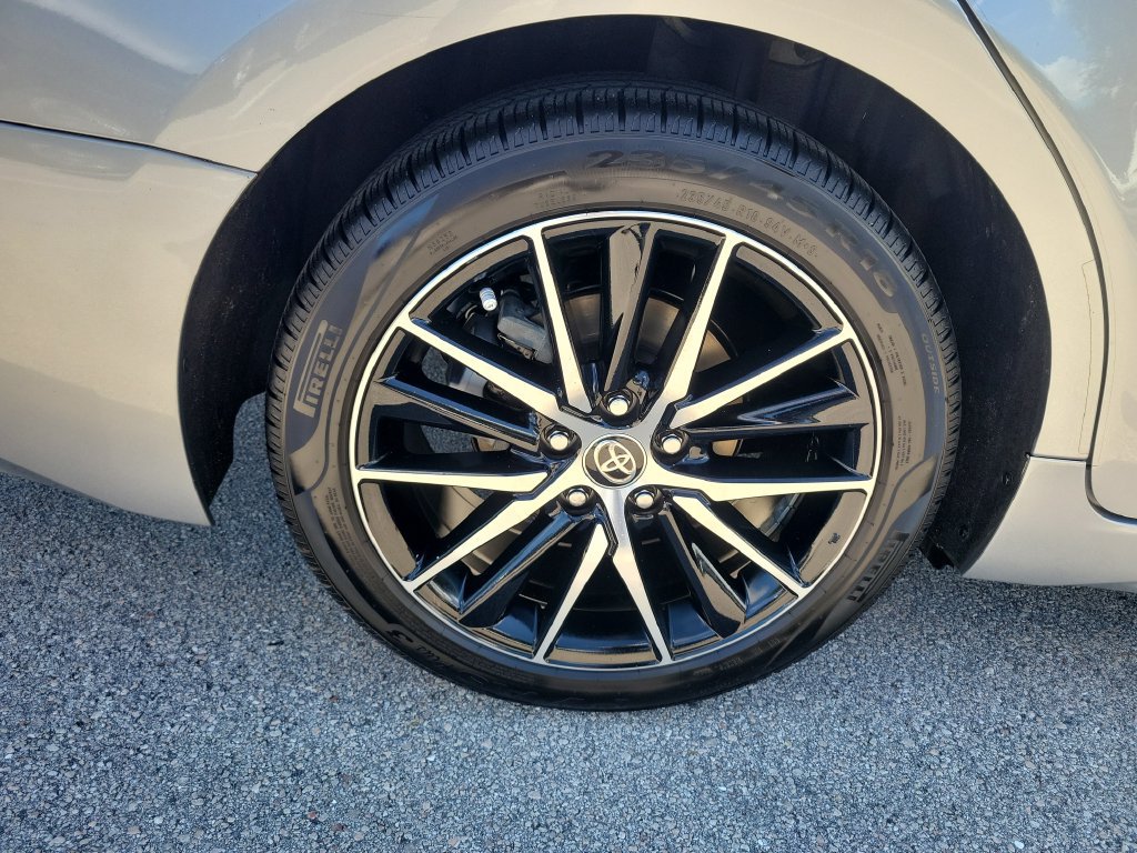 Used 2024 Toyota Camry SE w/ Convenience Package FWD image 31