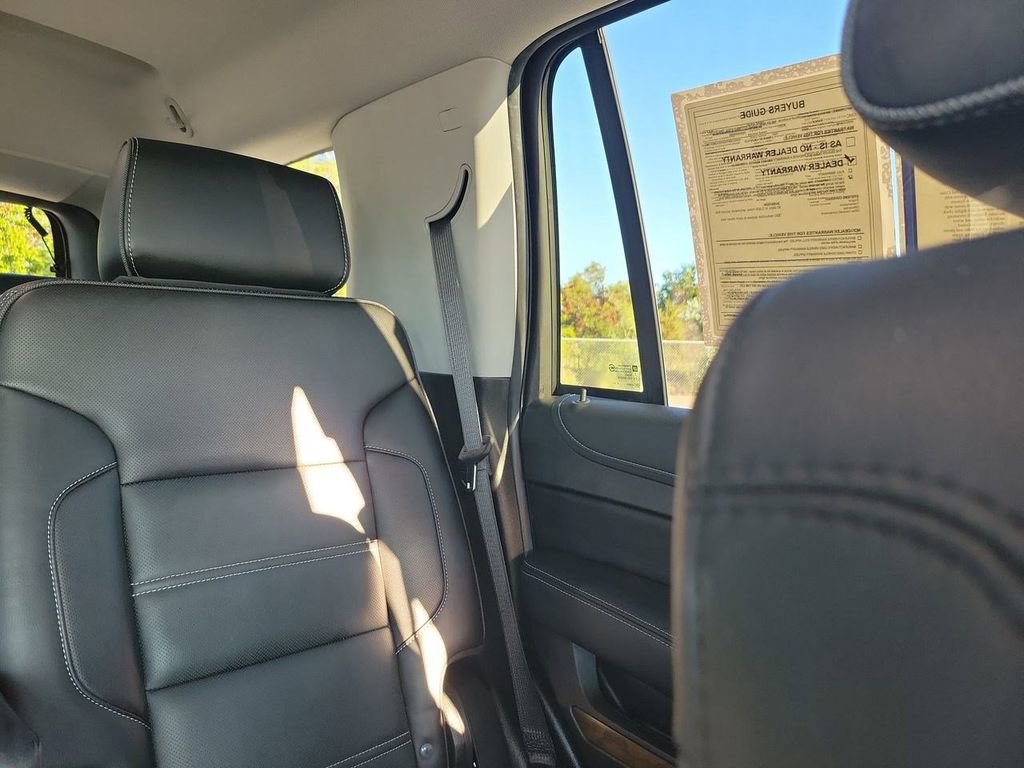 Used 2020 GMC Yukon Denali w/ Denali Premium Package image 6