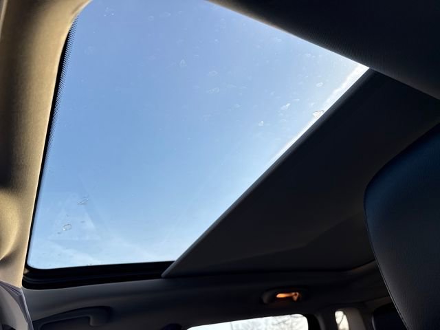 Used 2022 Jeep Compass Latitude w/ Sun and Sound Group image 16