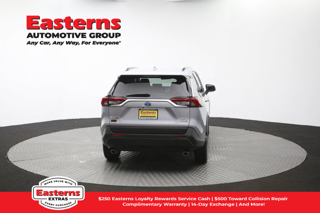 Used 2022 Toyota RAV4 XLE w/ Convenience Package AWD/4WD image 39