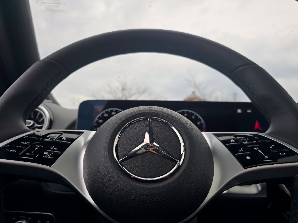New 2026 Mercedes-Benz GLB 250 4MATIC image 29