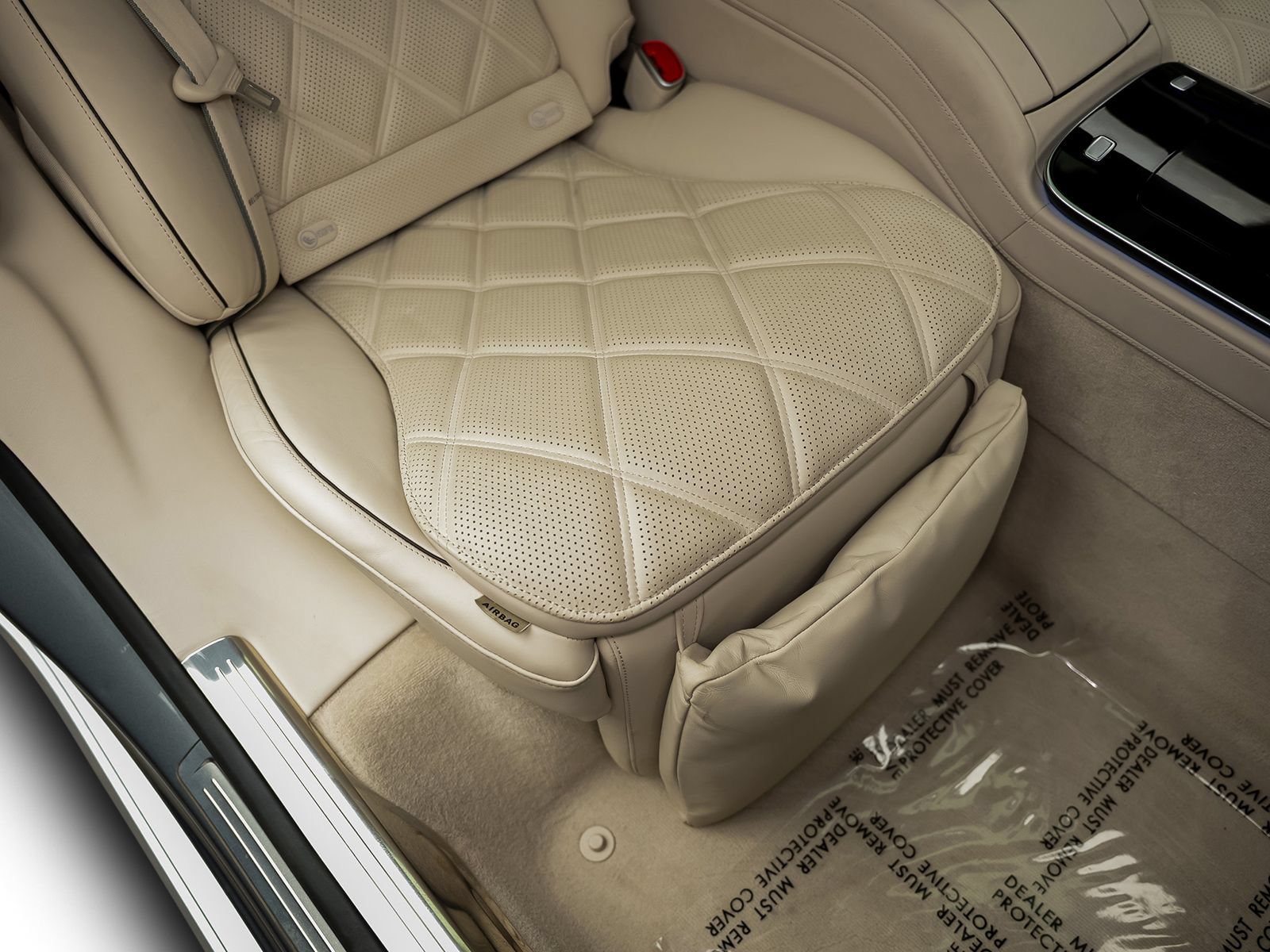 Used 2024 Mercedes-Benz Maybach S 580 4MATIC image 40