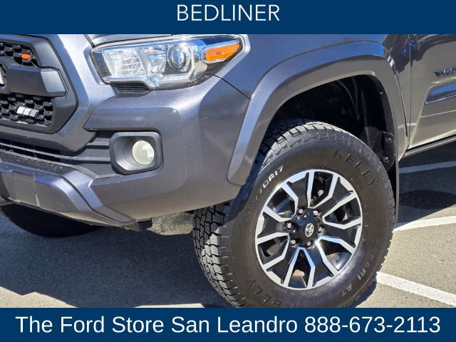 Used 2021 Toyota Tacoma TRD Sport w/ Technology Package RWD image 10