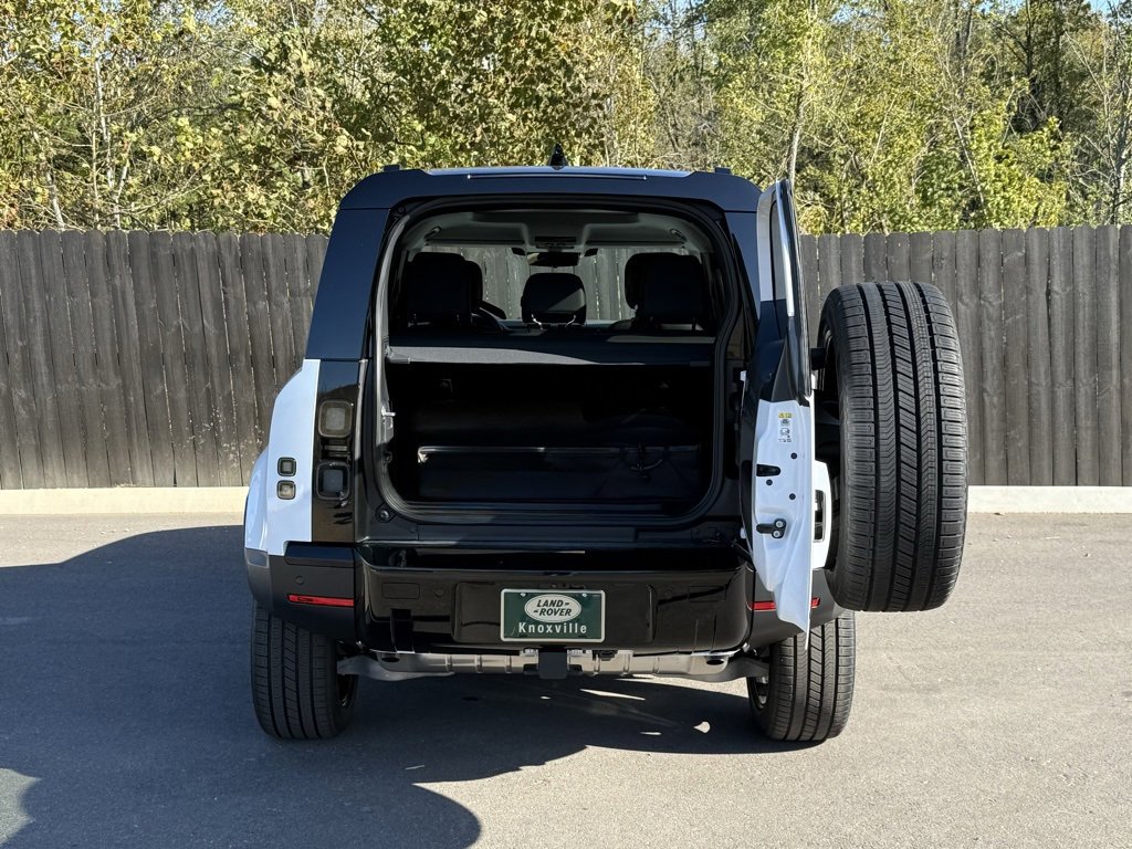 New 2026 Land Rover Defender 110 S image 5