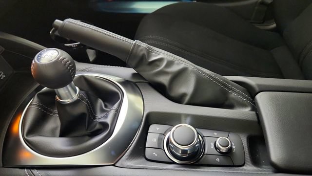 New 2026 MAZDA MX-5 Miata Club w/ Interior Package RWD image 17